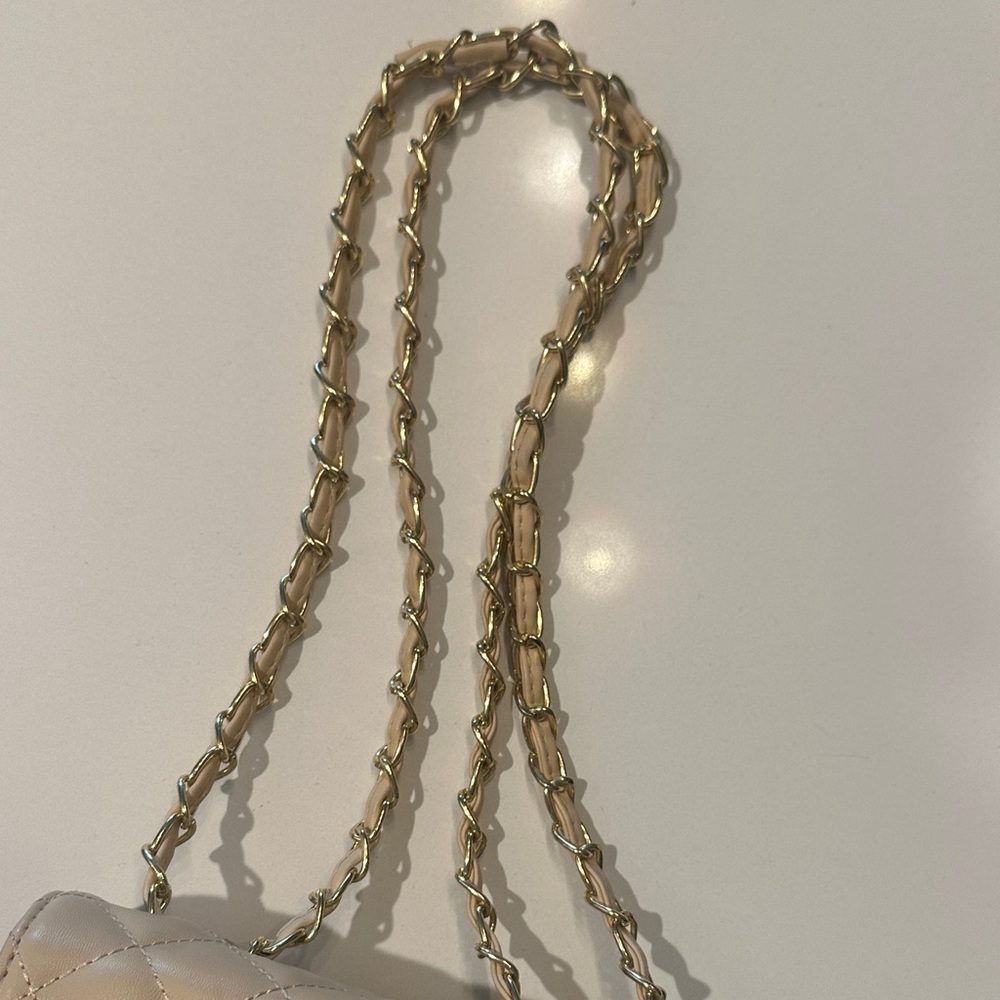 Elegant Tan Quilted Chain Bag - Picture 8 of 8